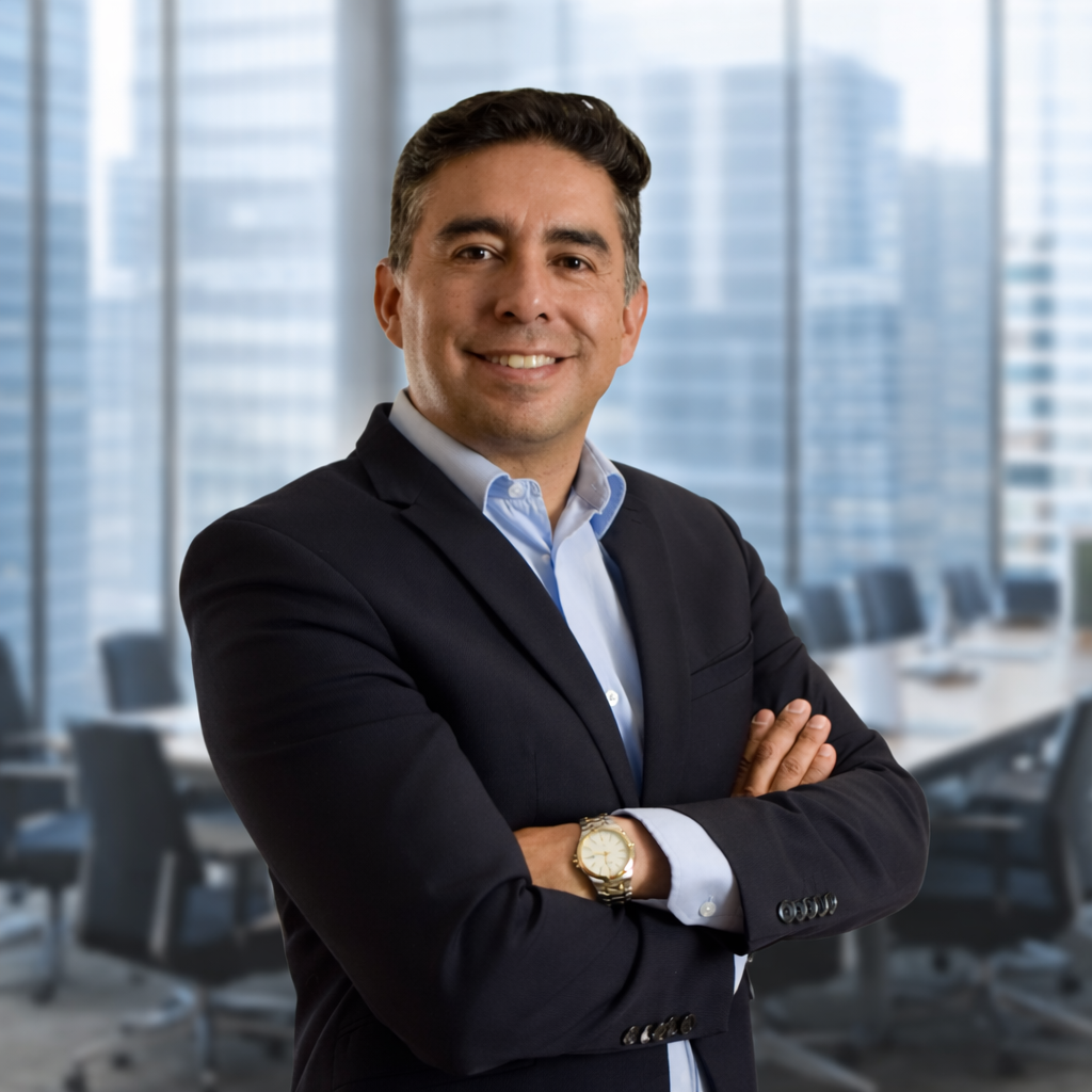 Retrato profesional en oficina moderna